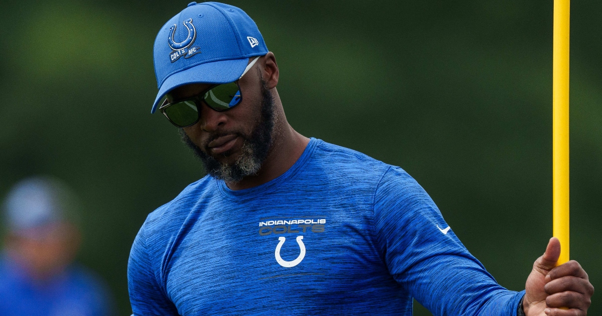 Reggie Wayne breaks down while reflecting on Jim Irsay