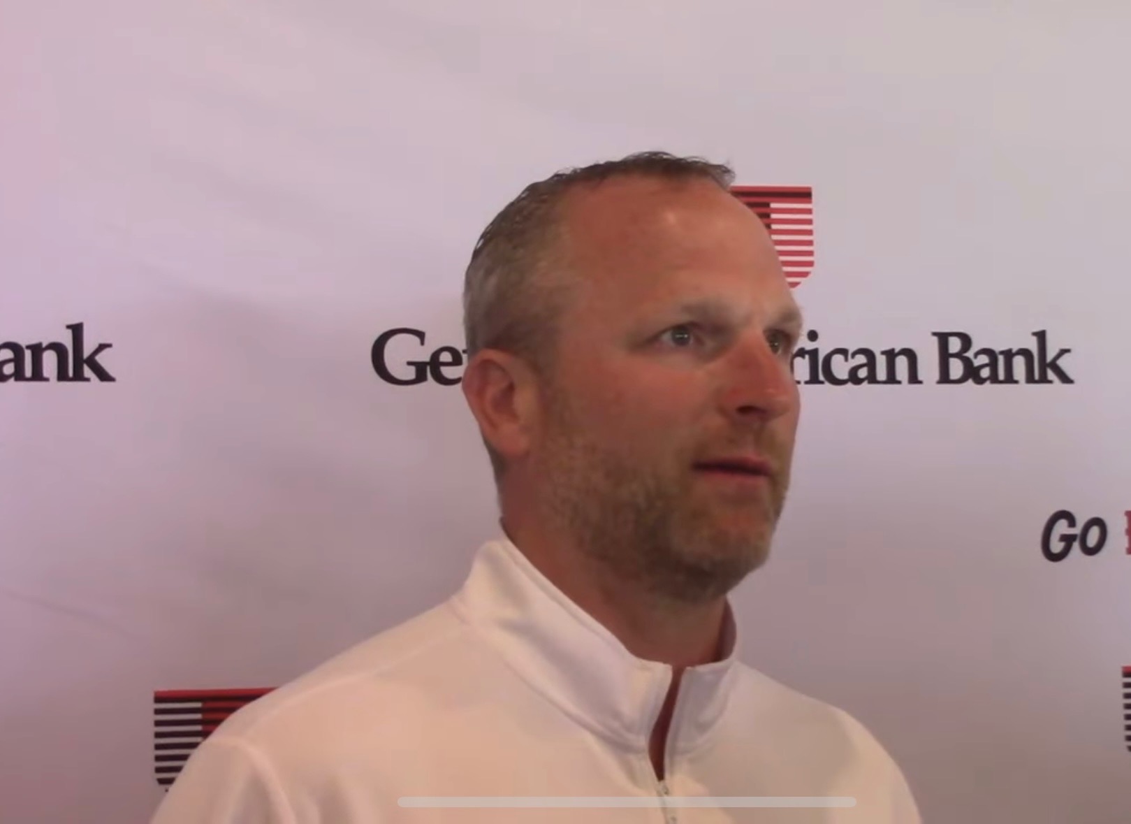 8 key quotes from IU basketball coach Darian DeVries at Huber's NIL event
