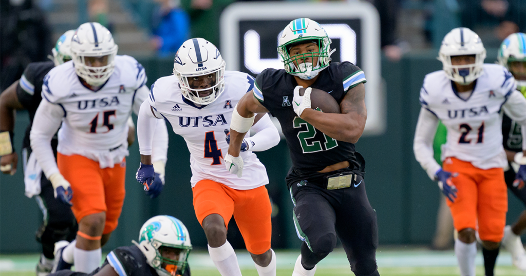 Oregon running back Makhi Hughes