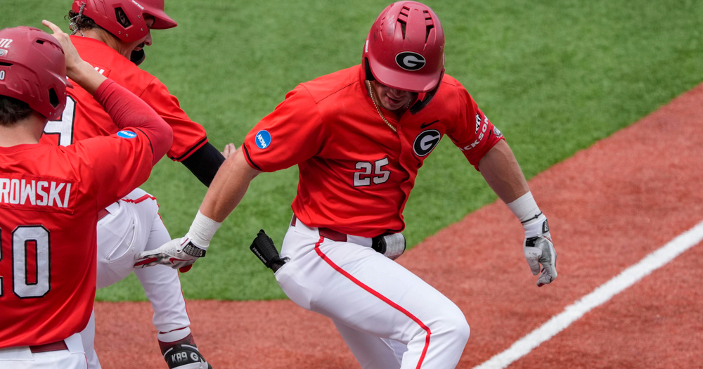 Georgia crushes Binghamton 20-4 to open Athens Regional