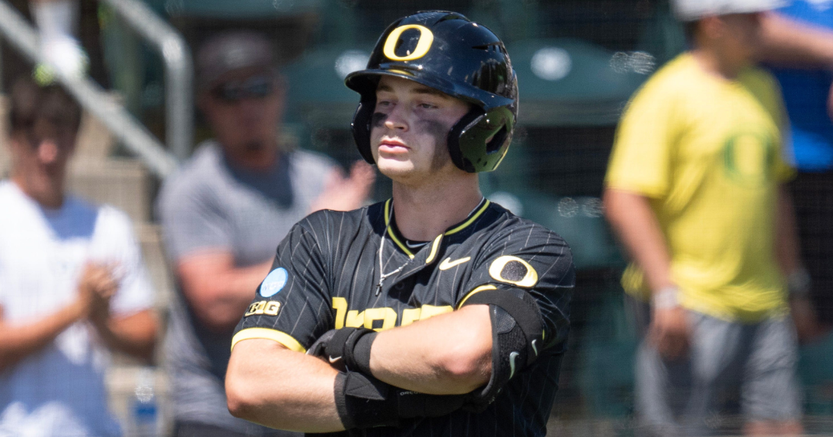 No. 12 Oregon chokes late lead to get eliminated before Sunday in Euguene Regional