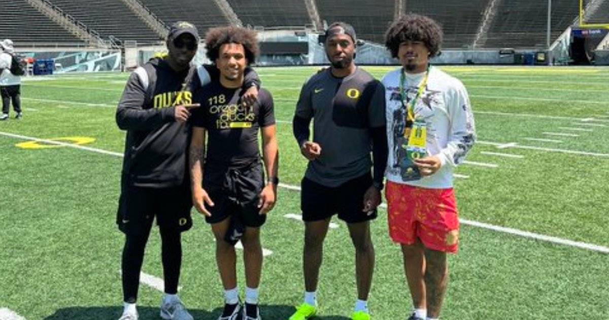 Ducks Host Three-Star DB Elijah Pendleton for Weekend Visit