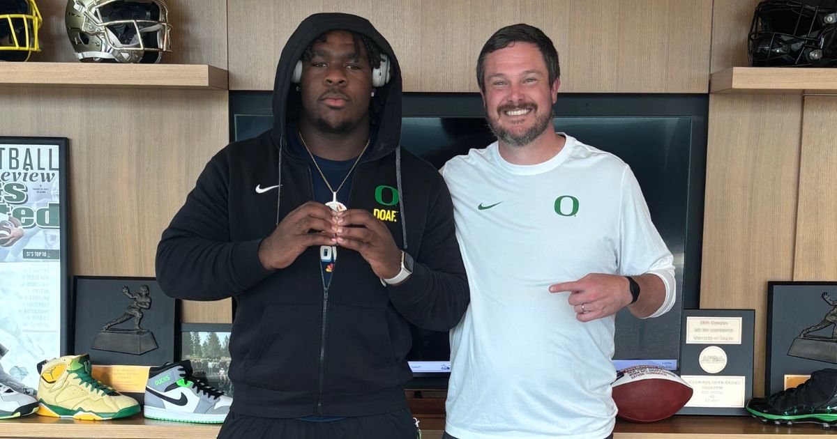 Oregon Remains Team to Beat For 2027's No. 1 DL Jalen Brewster Following Elite Camp Visit