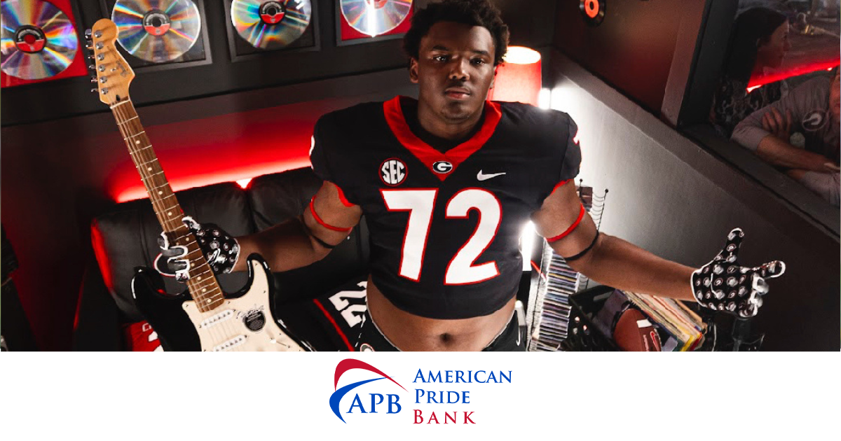 4-star Alabama OL commit Chris Booker hears Georgia's pitch