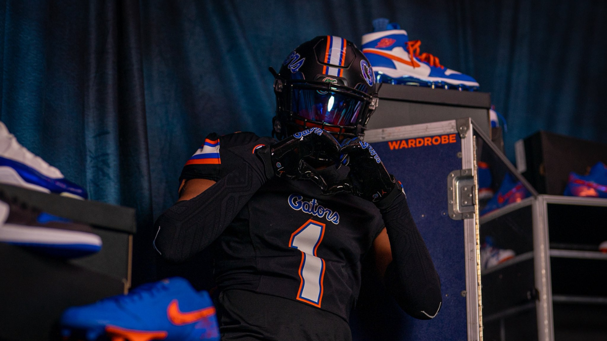 Is Florida still at No. 1 for 4-star DB CJ Hester?