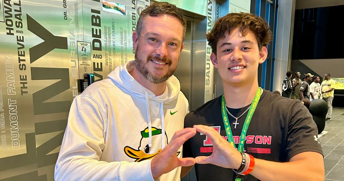 Early Look: Names to Know at Quarterback for Oregon in the 2027 Class