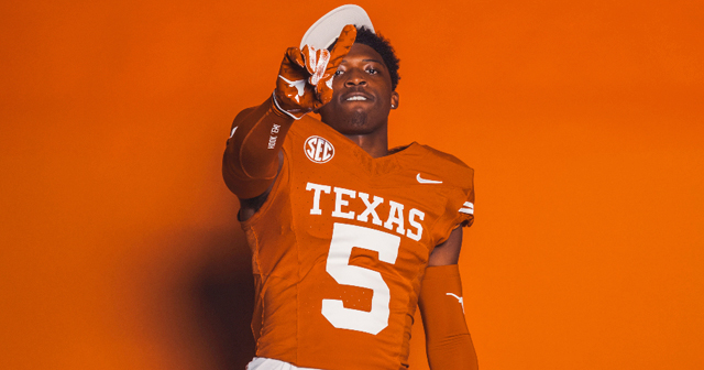Texas 'made a move' for elite CB Davon Benjamin on his official visit to Austin