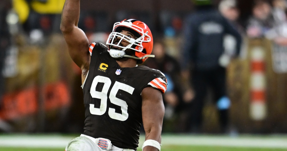 Myles Garrett reacts to Aaron Rodgers joining Steelers: 'Good opportunity to put him in the graveyard'