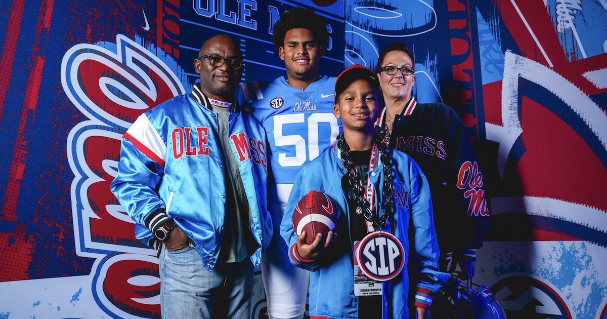 Intel surrounding 4-star Ole Miss OT target Tyler Chukuyem's decision