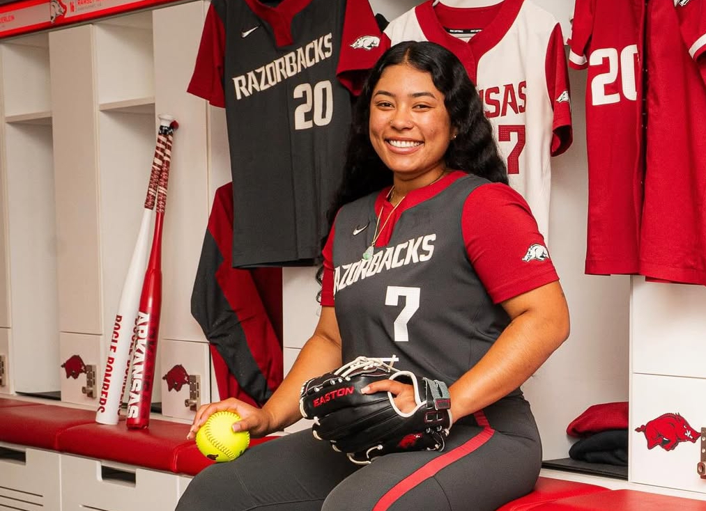 Arkansas reloads lineup with Cal transfer Tianna Bell