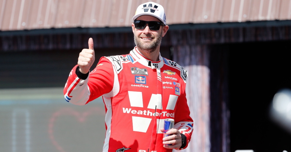 Shane van Gisbergen wins Mexico City pole in rain-shortened qualifying session, full Cup Series results