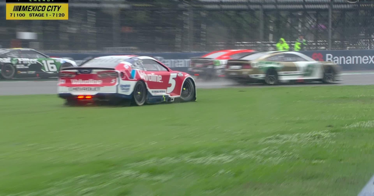WATCH: Kyle Busch spins out, collects Kyle Larson in multi-car wreck amid Mexico City rain
