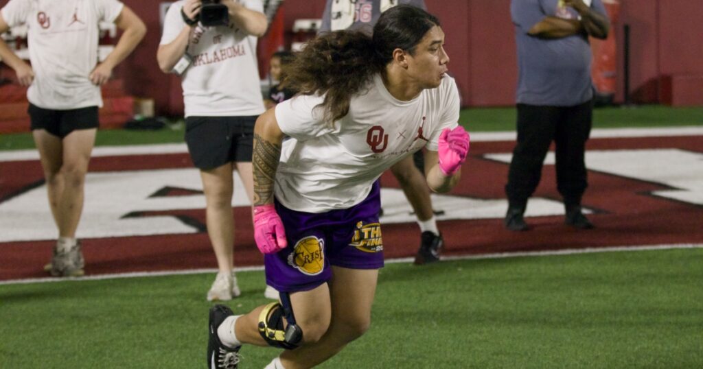 2027 Oklahoma football DE offer Troy Mailo