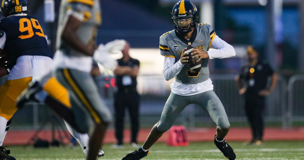 Dia Bell is putting on a show at Elite 11