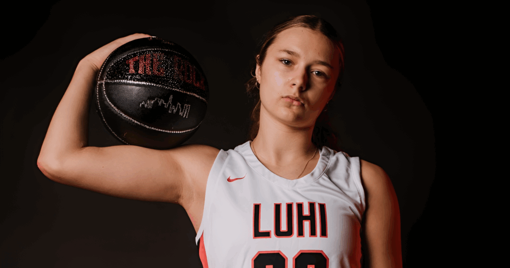 2026 five-star wing Savvy Swords commits to Kentucky WBB