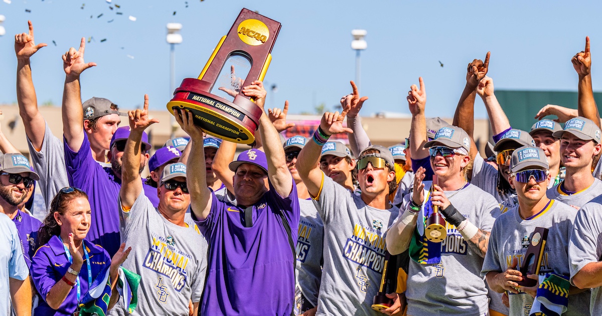 Jay Johnson named 2025 NCAA D1 National Coach of the Year by ABCA