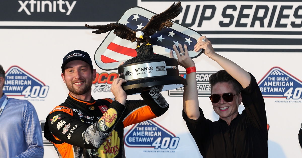 NASCAR insiders 'dumbfounded' by Chase Briscoe fuel saving win at Pocono