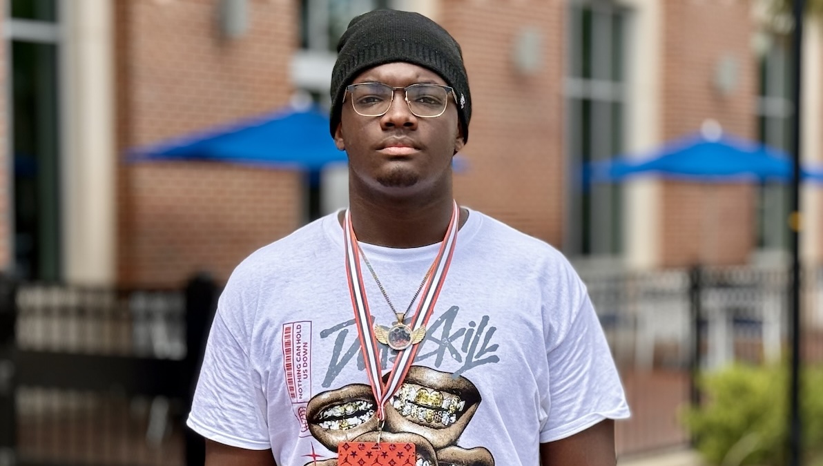 Fort Lauderdale OL Jayden Dean 'most definitely looking at' Gators following Grill in the Ville