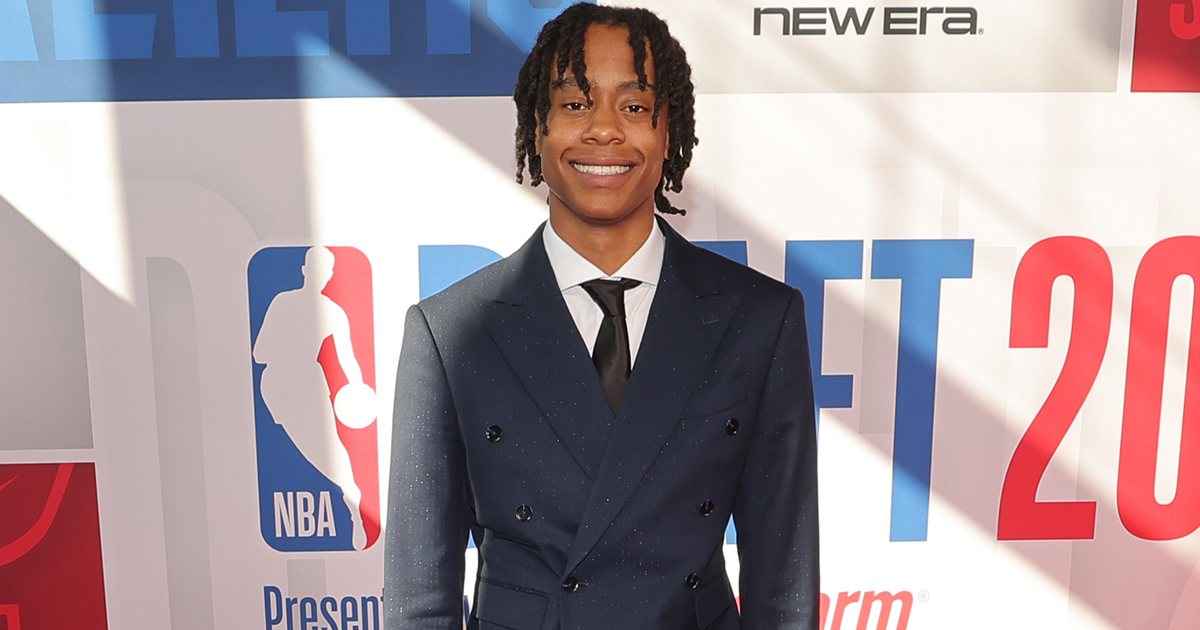 LOOK: Tre Johnson rocks odd outfit on 2025 NBA Draft red carpet