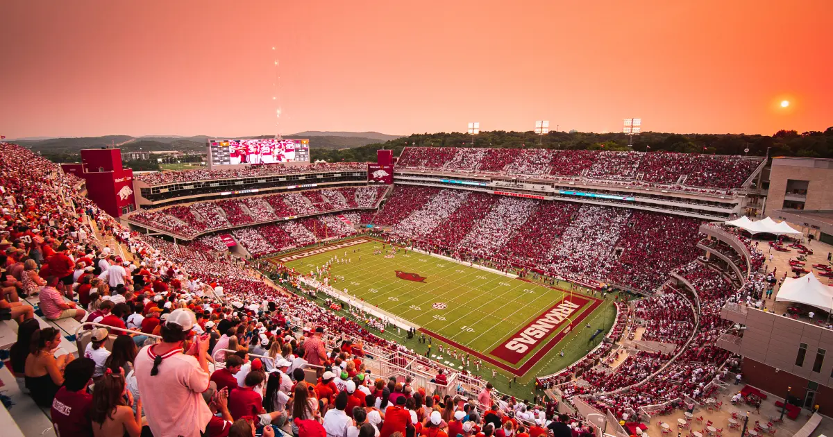 BetSaracen early SEC football regular season totals
