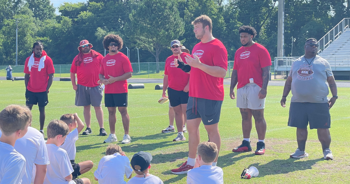 Wilkin Formby hosts first youth football camp alongside Alabama teammates