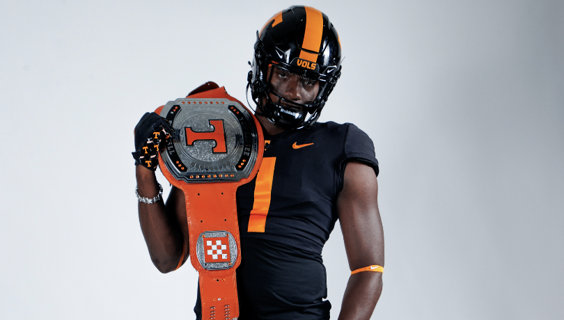 DL Darryl Rivers commits to Tennessee: ‘I feel like I can go there and be something’
