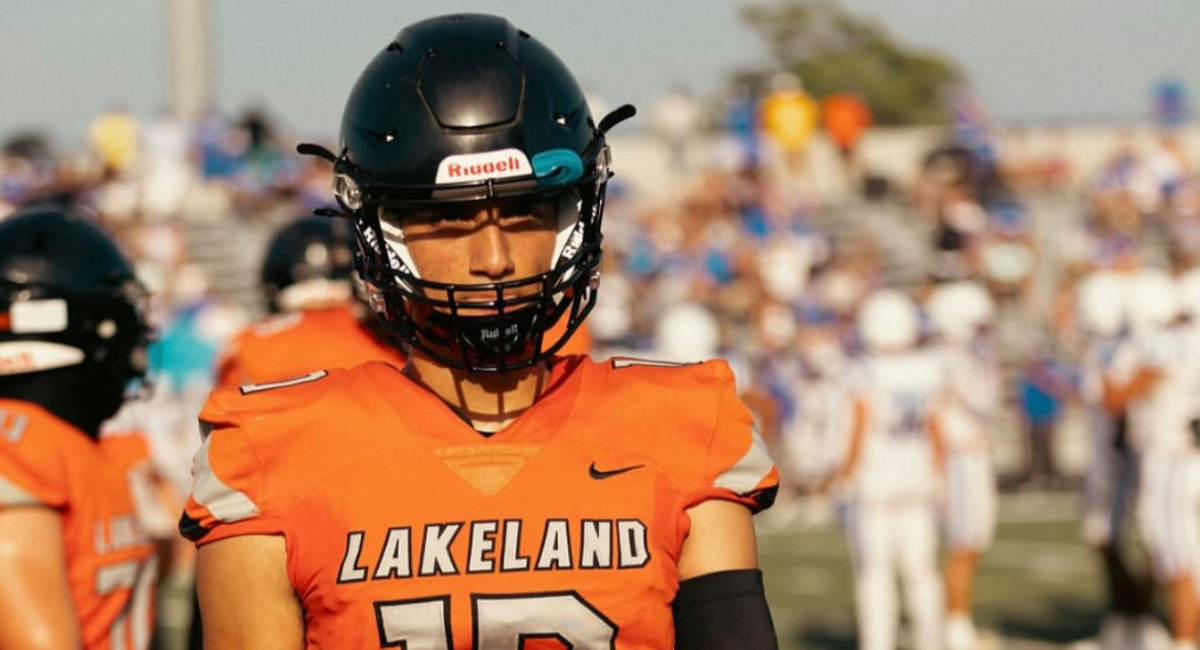 Is Arkansas the favorite to land Lakeland (Fla.) signal caller?