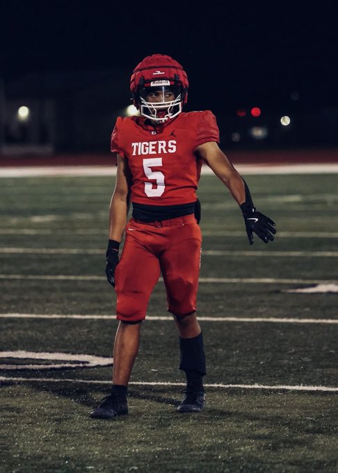 Q&A with Belton wide receiver Gavin Ross