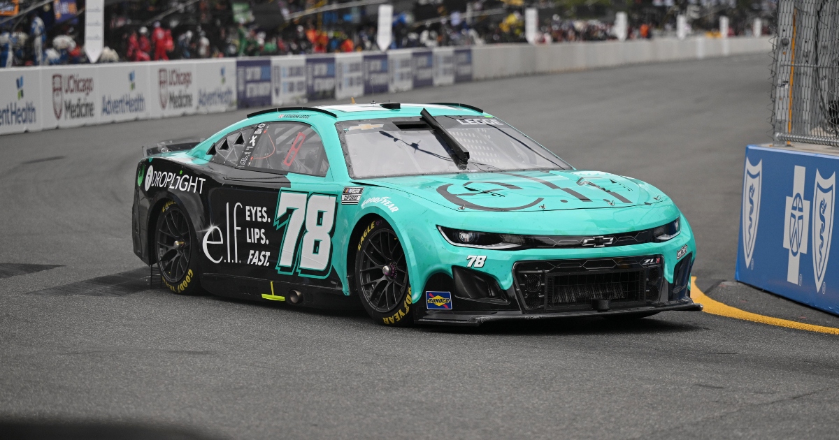 Katherine Legge shows her displeasure for how Chase Elliott raced her at Chicago