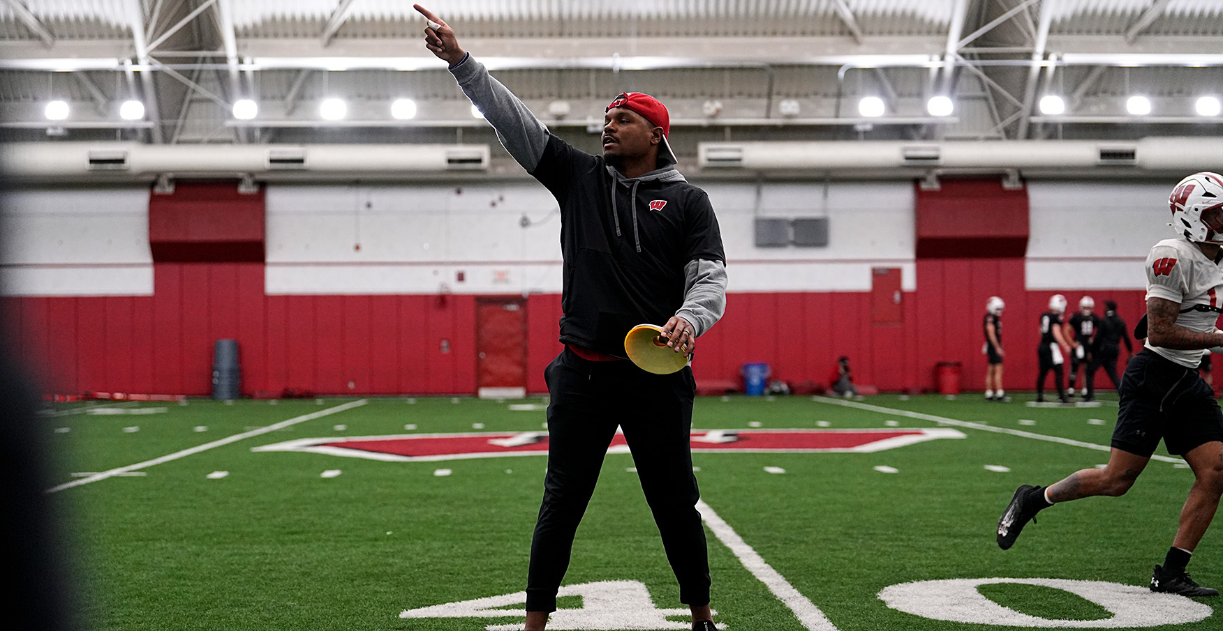 Jordan Reid Quickly Building a Relationship With Four-Star WR Cam Wade
