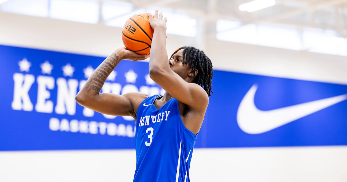 Kam Williams is learning everything he can from Otega Oweh