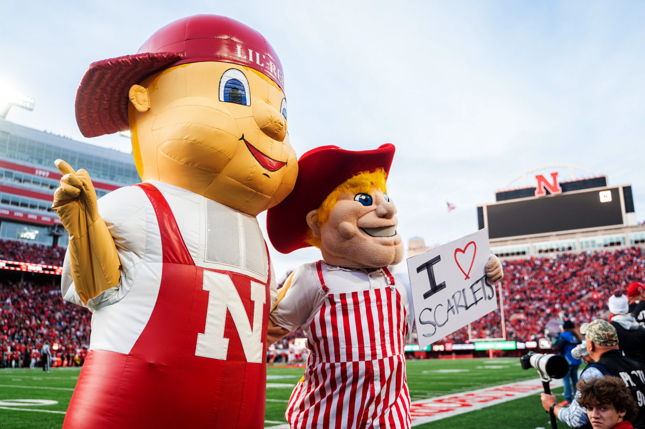 Lil Red Musings from Arledge: Big Ten mascot Battle Royale - On3