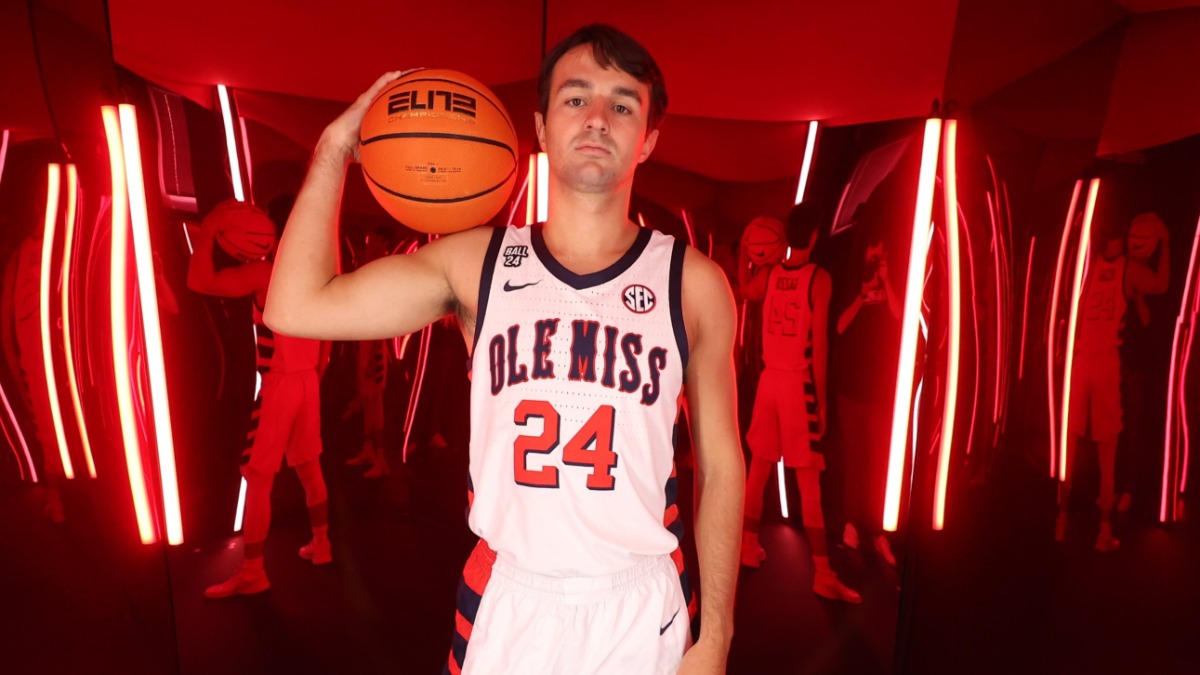 Chris Beard: ‘Rec center legend’ Max Smith ‘one of our best shooters’ and stories