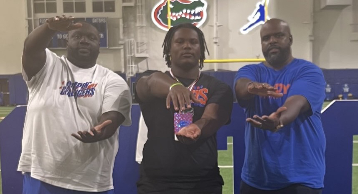 Gators in early group of favorites for 2027 DL Deven Robertson