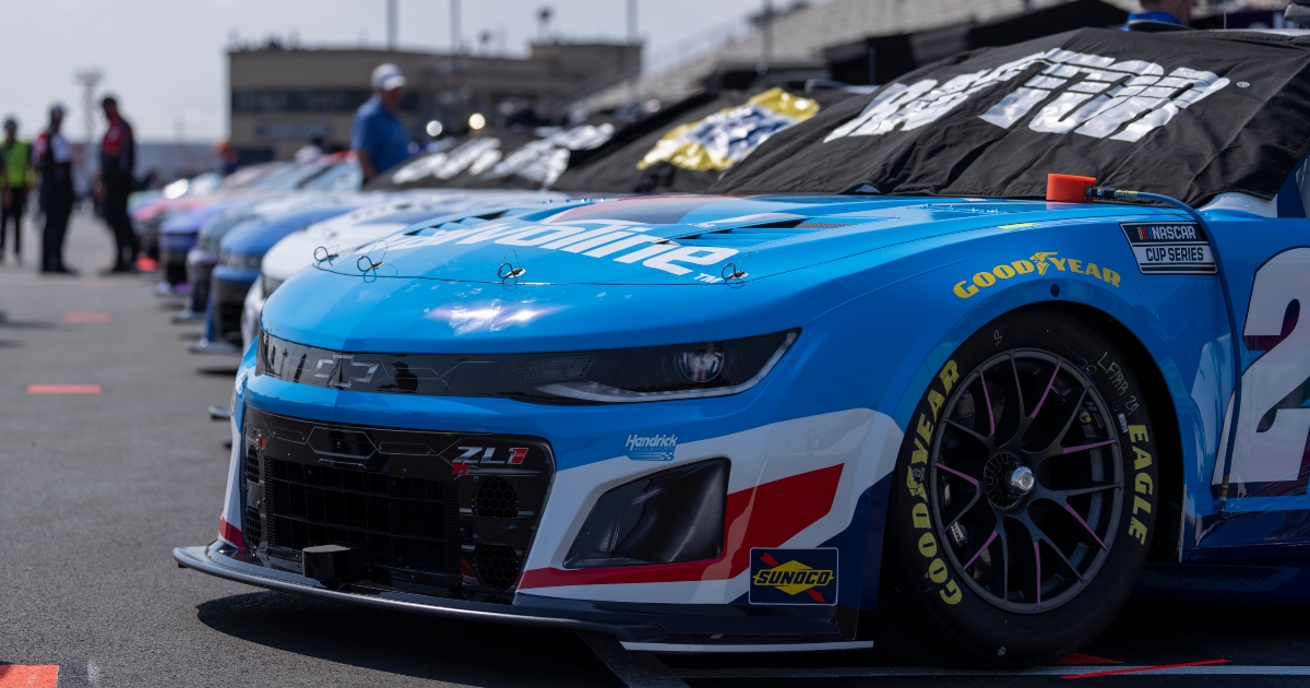Shane van Gisbergen wins Sonoma pole, full Cup Series qualifying results