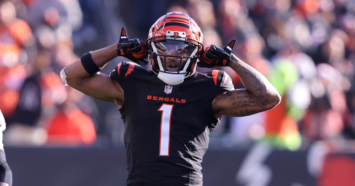 LOOK: Cincinnati Bengals WR Ja'Marr Chase shows off custom diamond dice