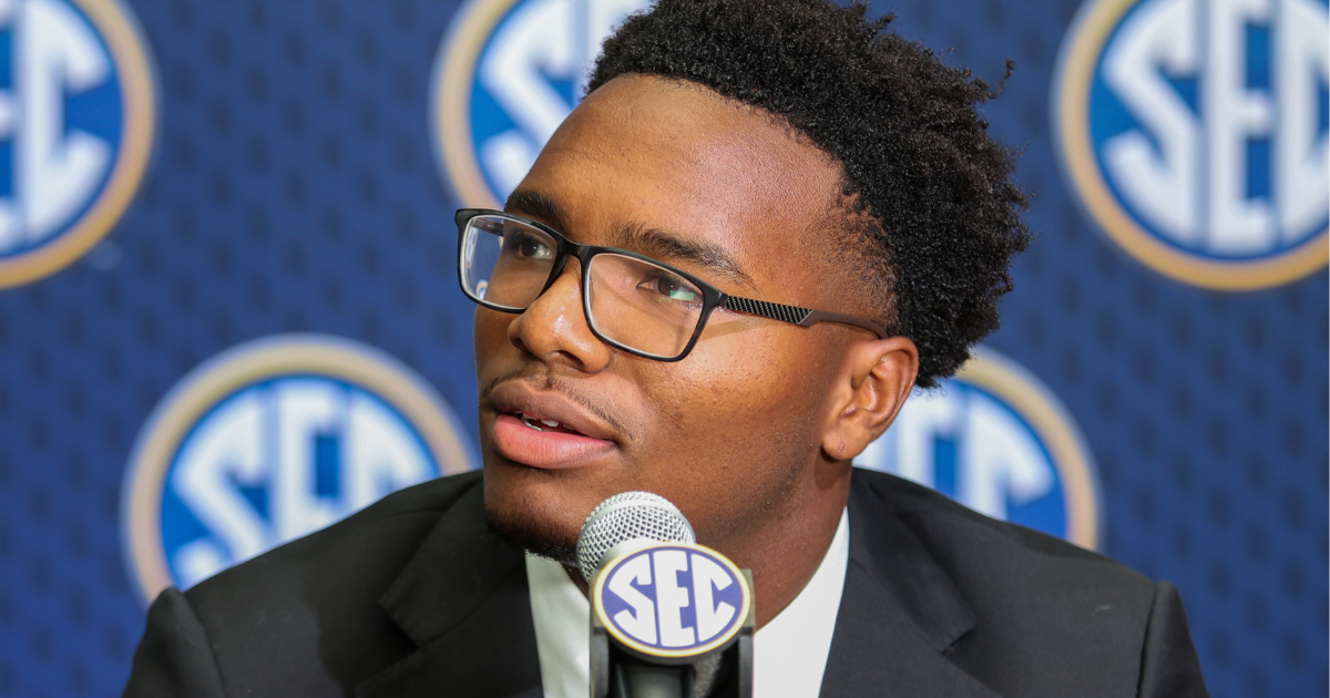 LaNorris Sellers explains decision to turn down other offers, return to South Carolina