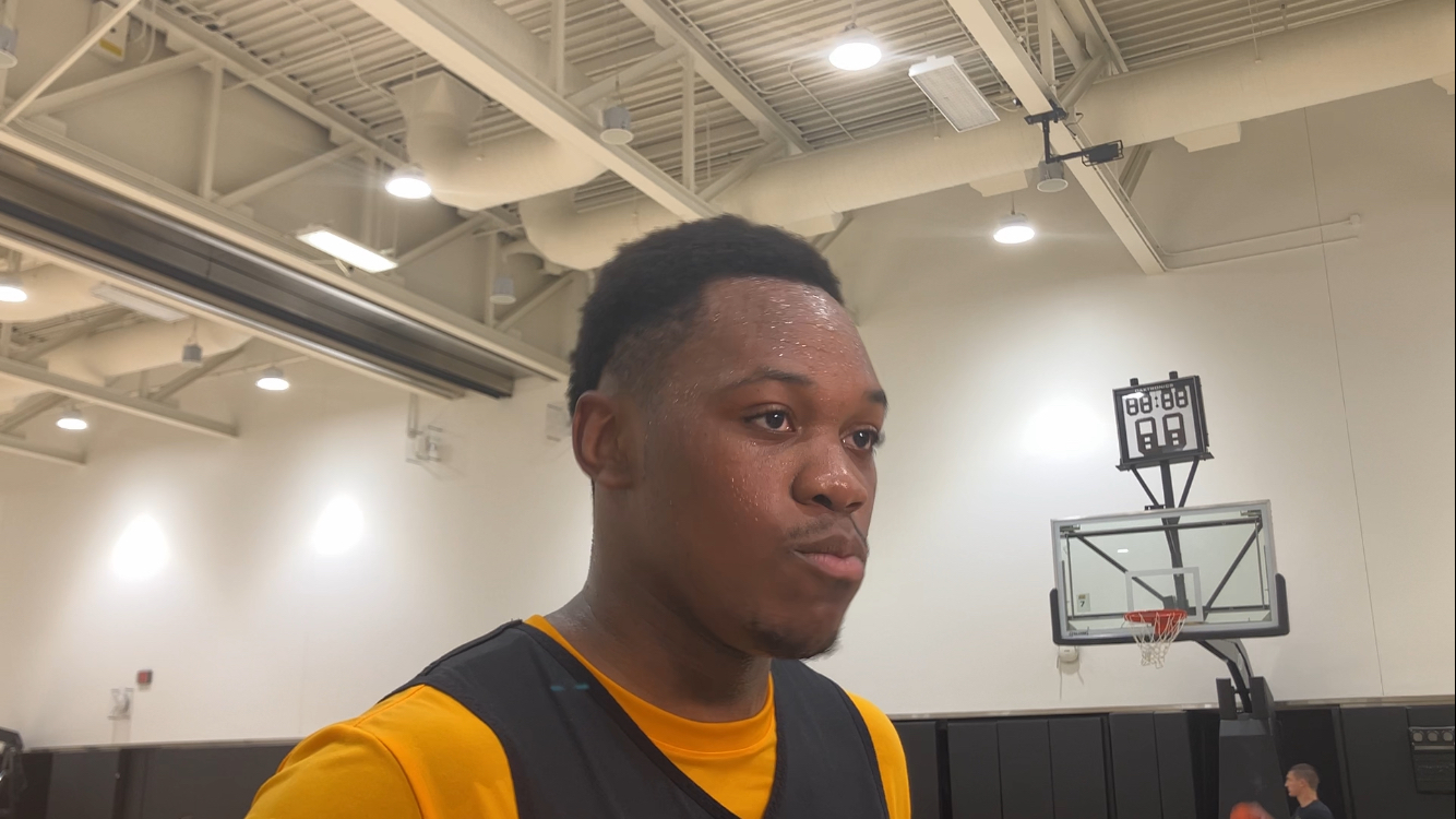 Cam Manyawu talks rebounding, team culture under Ben McCollum