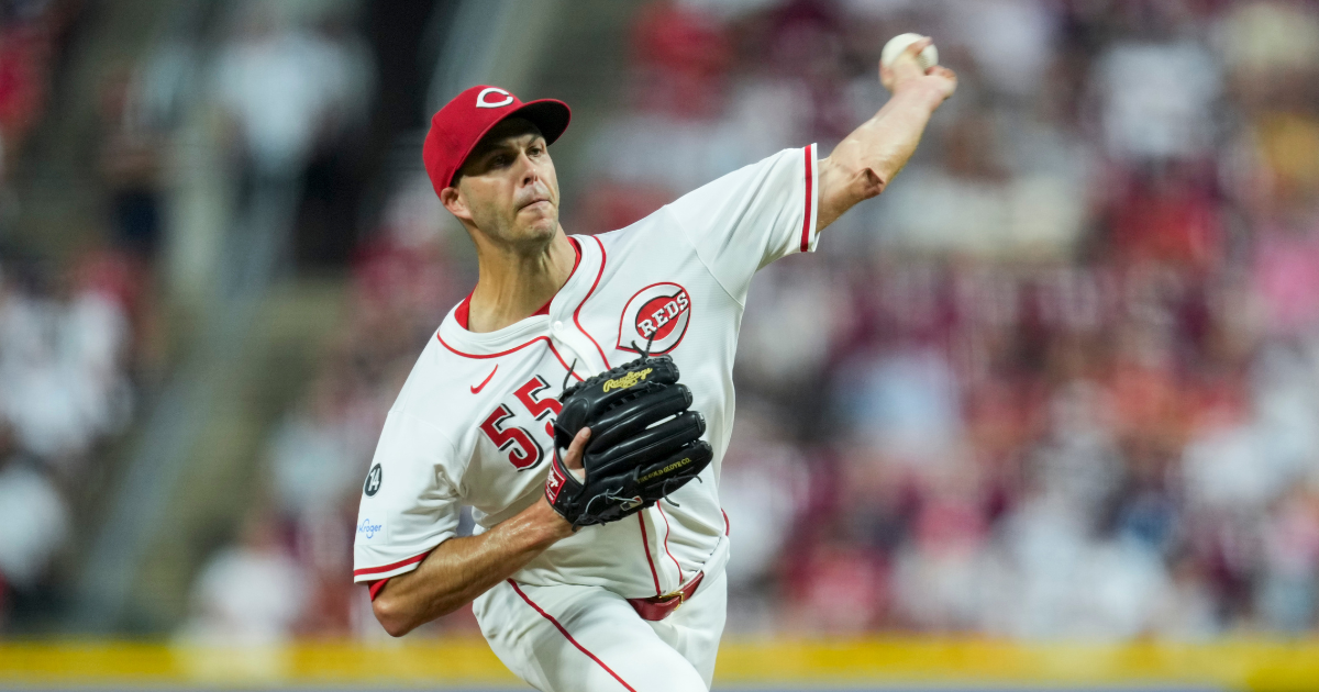Cincinnati Reds trade former Kentucky pitcher Taylor Rogers to Pittsburgh Pirates