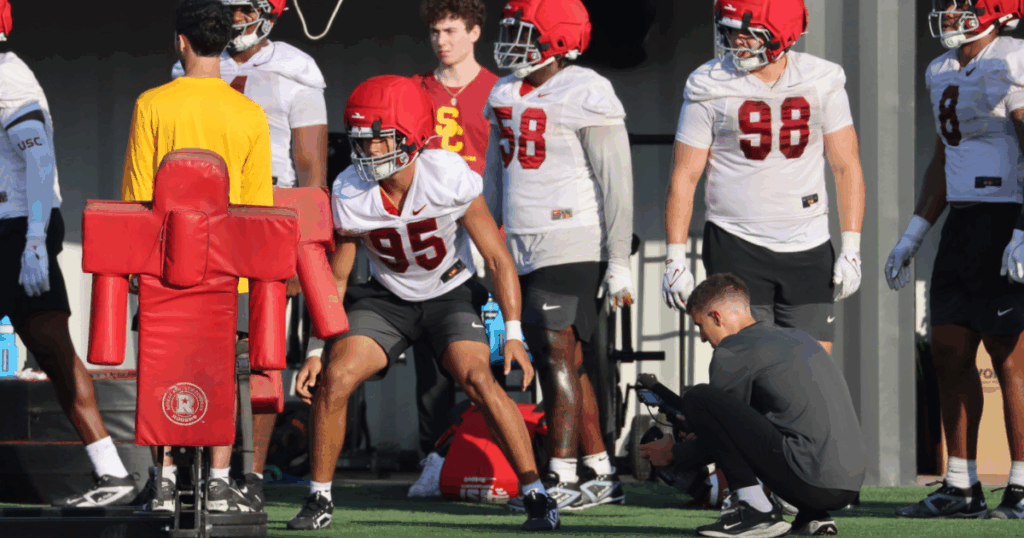 USC defensive end Jadyn Ramos