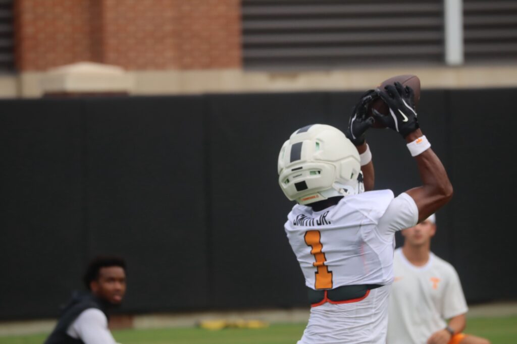 WR Travis Smith