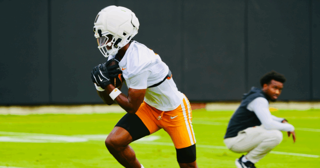 WR Travis Smith