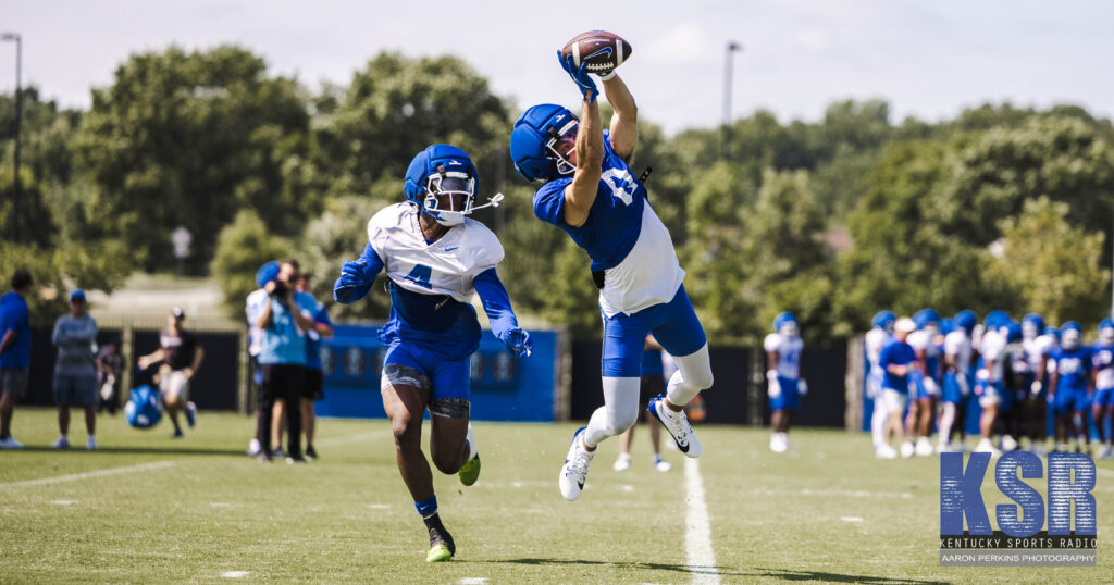 Troy Stellato catches a pass at Kentucky football fan day