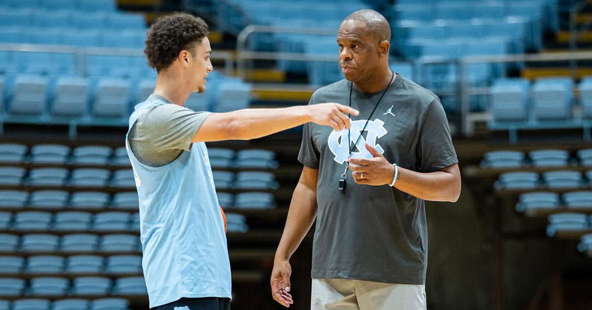 Hubert Davis Recognizes Pressure to Meet UNC Basketball Standard Hubert Davis Recognizes Pressure to Meet UNC Basketball Standard