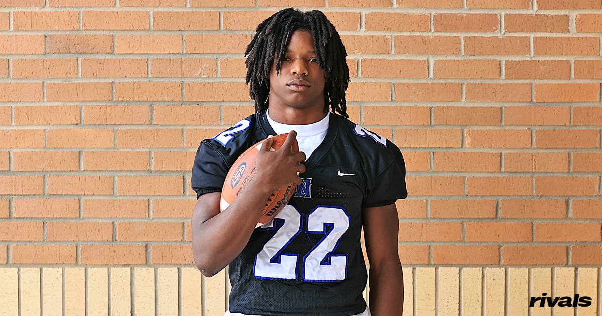 South Carolina offers freshman running back with SEC bloodline