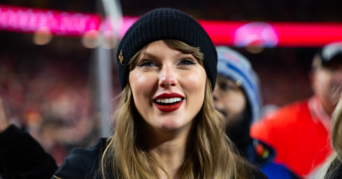 WATCH: Taylor Swift swears in New Heights trailer for podcast debut