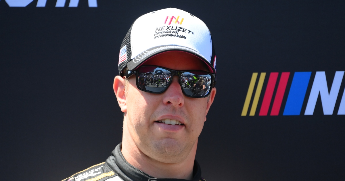 Dale Earnhardt Jr. reacciona a Brad Keselowski Spotter rasgando a Carson Hocevar para Watkins Glen Dust Up