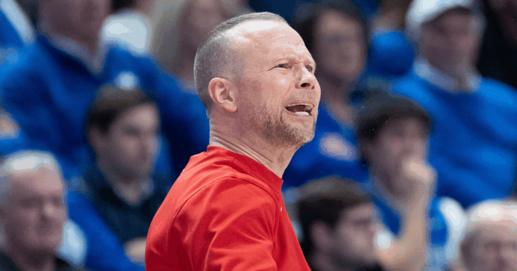 Louisville Cardinals head coach Pat Kelsey reacts to a call during their game against the Kentucky Wildcats on Saturday, Dec. 14, 2024 at Rupp Arena in Lexington, Ky.