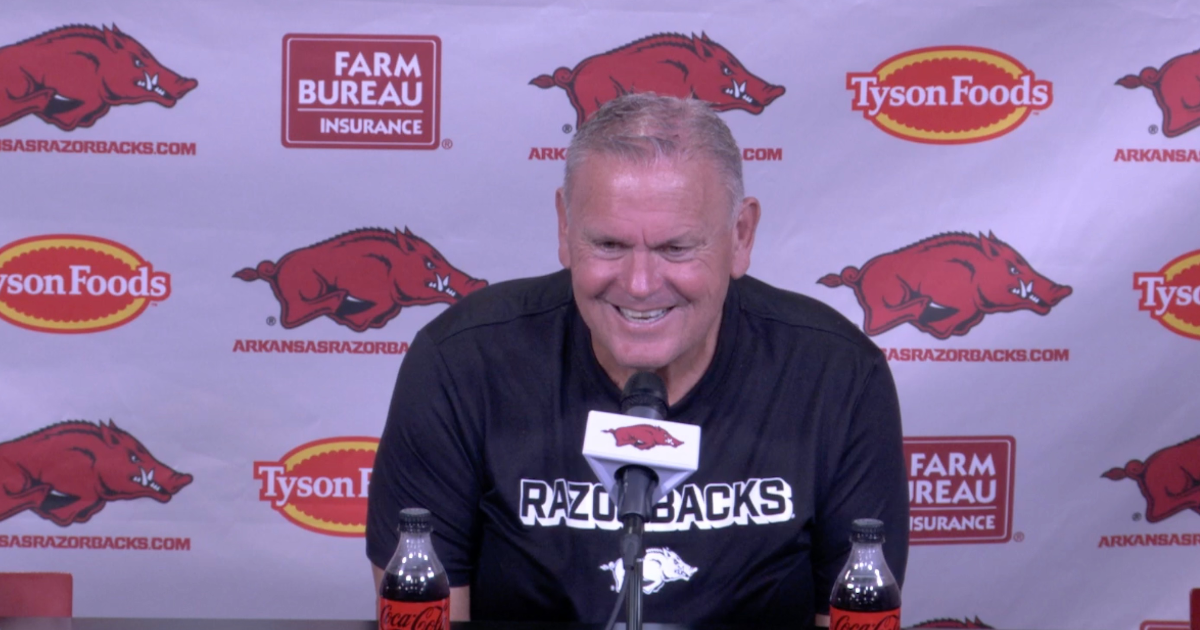WATCH: Sam Pittman, Fernando Carmona recap scrimmage 2 of fall camp