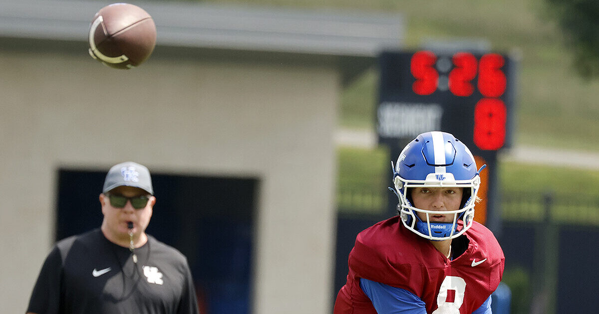 Mark Stoops makes push for preseason exhibitions: "It's exhausting playing your own people."